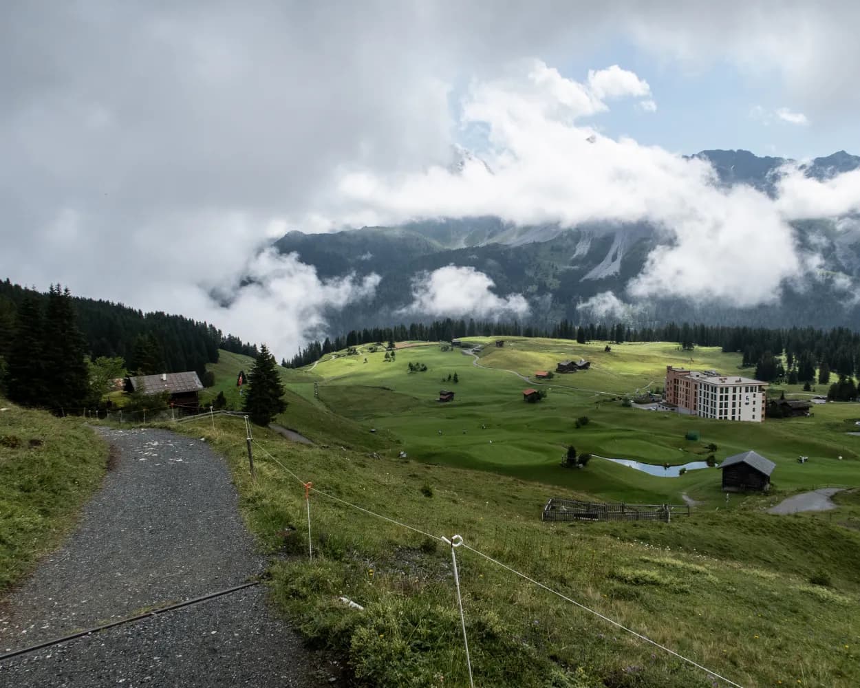 Prätschli-Eichhörnliweg