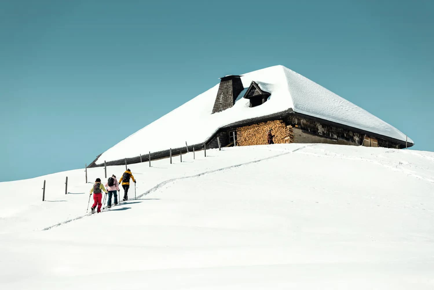 Snowshoe adventure with a delicious fondue kit to enjoy on the way