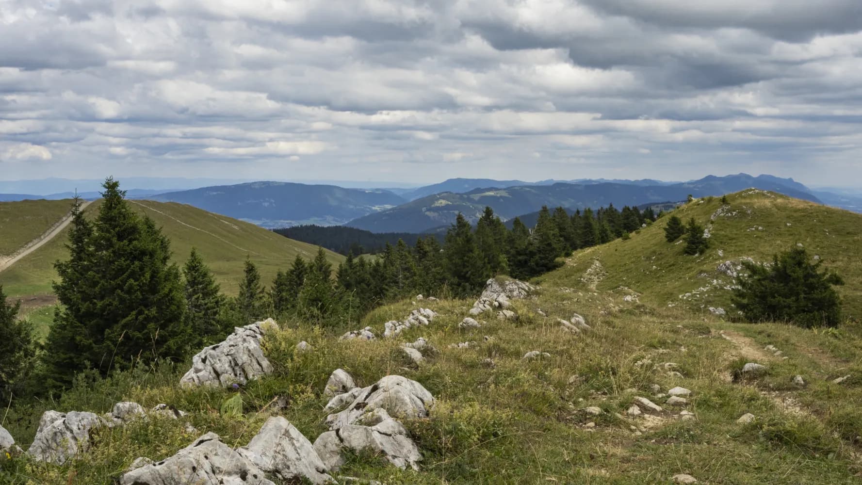 Jura Crest Trail, Stage 7/16